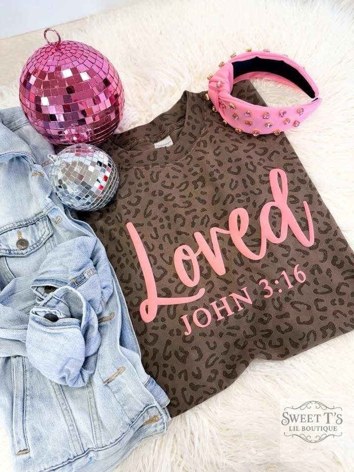 Cute Love & Leopard Tee
